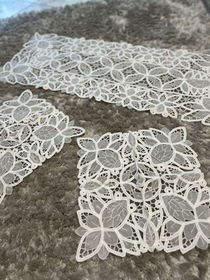 Rectangular lace table runner white with matching square napkins like new