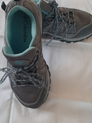 Columbia athletic hiking shoes like new, size 37, gray and turquoise