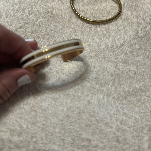 Daniel Wellington bracelets made of gold-colored steel like new