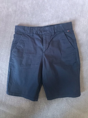 Παιδική βερμούδα Tommy Hilfiger νούμερο 152 σαν καινούρια, μπλε σκούρο