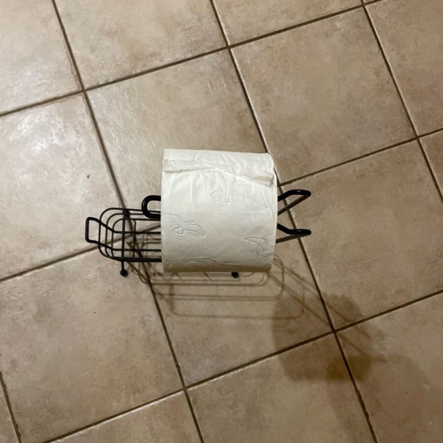 Metal toilet paper holder with magazine rack like new