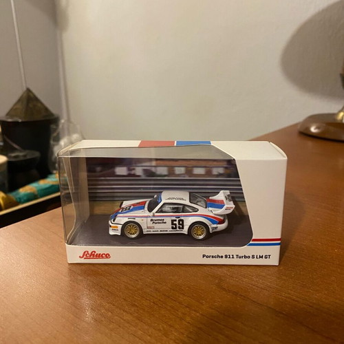 Porsche 911 Turbo S LM GT 1/64 Schuco like new