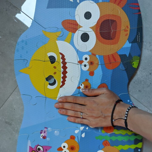 Baby Shark Foam Puzzle used, large soft material