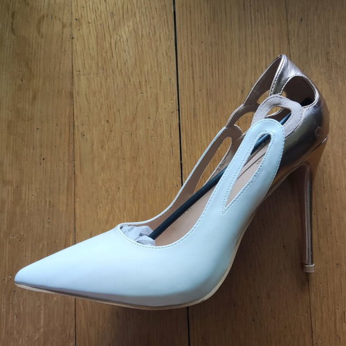 Deezee pumps new, white with rose-gold details, size 41