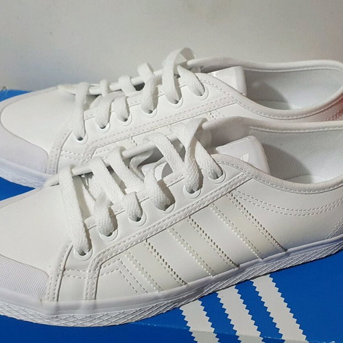 Adidas athletic shoes like new, white, size 40