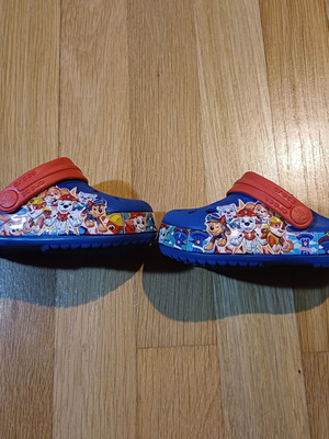 Crocs Clogs Paw Patrol Like New Size 20-21 Blue Multicolor