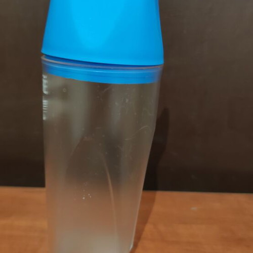 Nescafé Frappé shaker with blue lid