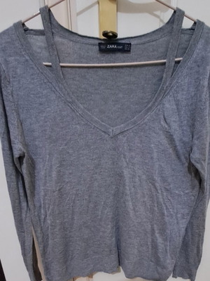 Zara blouse gray, size small, like new