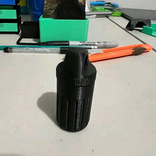 Mini keychain hanging storage container