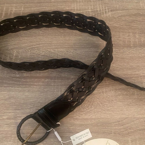Privata black belt with woven design new, adjustable size