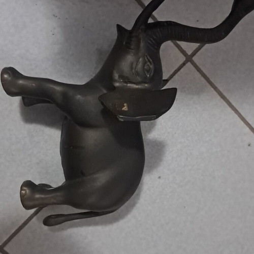 Bronze elephant figurine like new