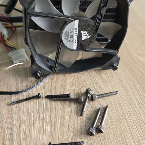 Corsair H60 Liquid CPU Cooler μεταχειρισμένο, πλήρως λειτουργικό