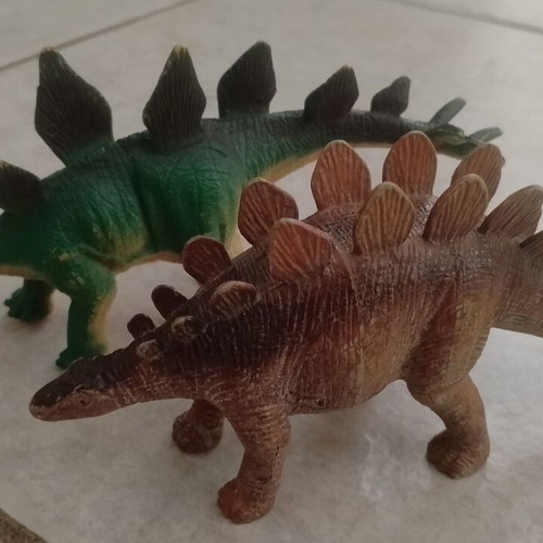 Dinosaur figures collection, pack of 20