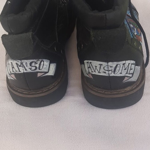 Unisex boots hand-painted, like new, size 40, black