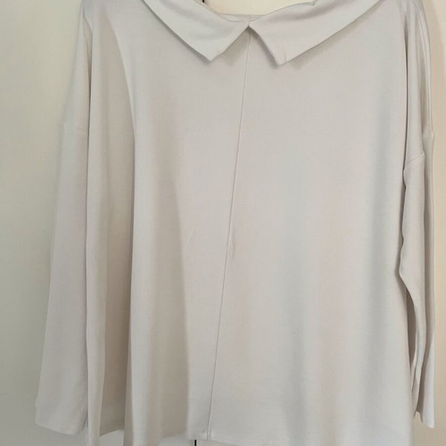 White blouse like new, one size