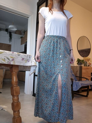 MIRA & CO floral maxi skirt like new, summer style