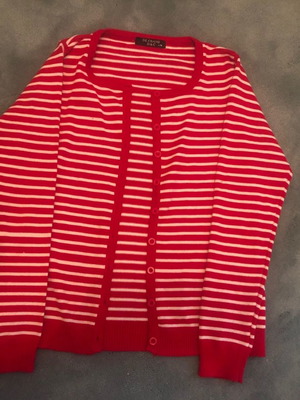 Жилетка употребявана каре бяло-червено размер L/XL