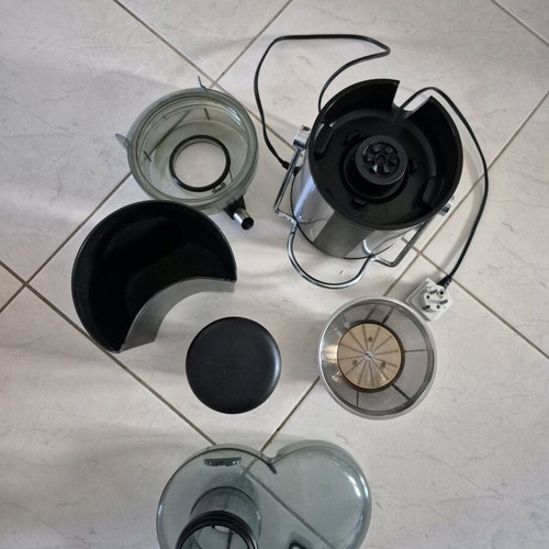 Centrifugal juicer 800W like new