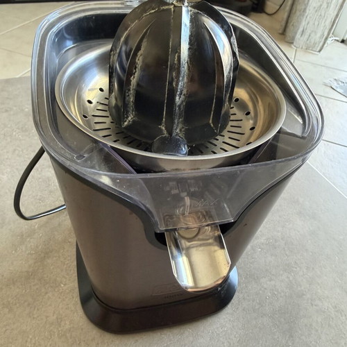 Black and Decker juicer used, fully functional
