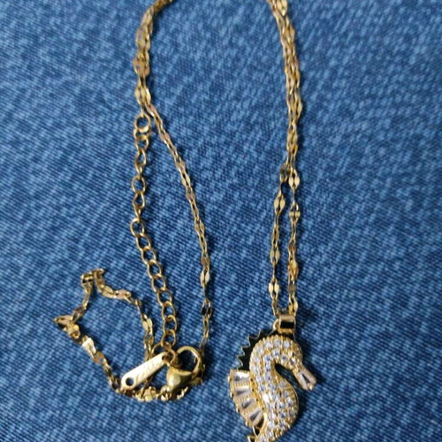 Seahorse necklace made of stainless steel new