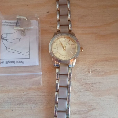 Doca wristwatch like new, women's, may need battery