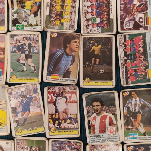 Football 85 and Mundial 82 stickers used, set of 78 pieces