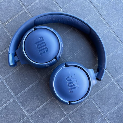 JBL Tune BT520 headphones like new, blue, wireless