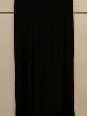 Black Zara pants like new with elastic, size S