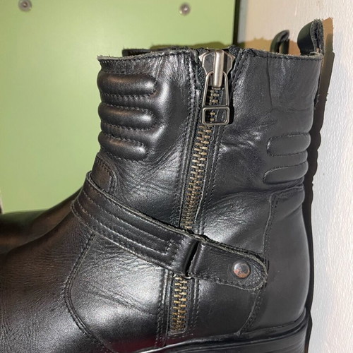 Leather ankle boots black slightly used, size 40