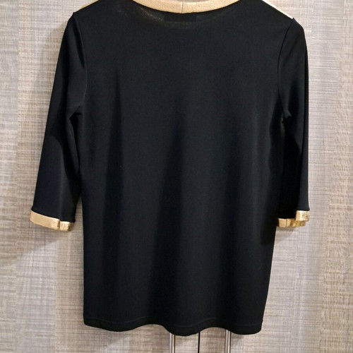 Dolce Domenica blouse with 3/4 sleeve and gold details like new