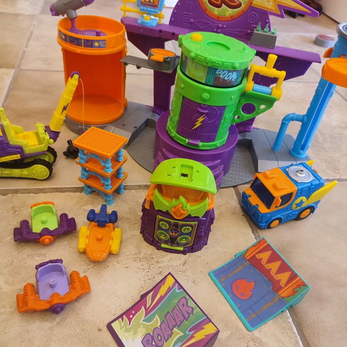 Super Thing's collectible figures used