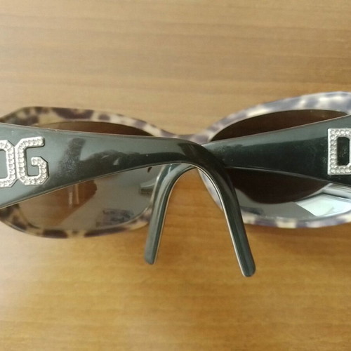 Dolce & Gabbana sunglasses in very good condition with rhinestones