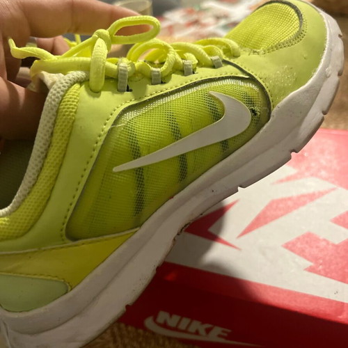 Nike running shoes used No37.5 green