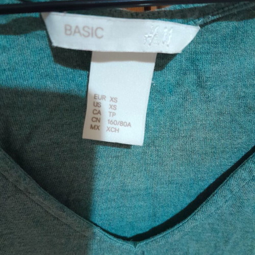Green dress H&M like new, size XS