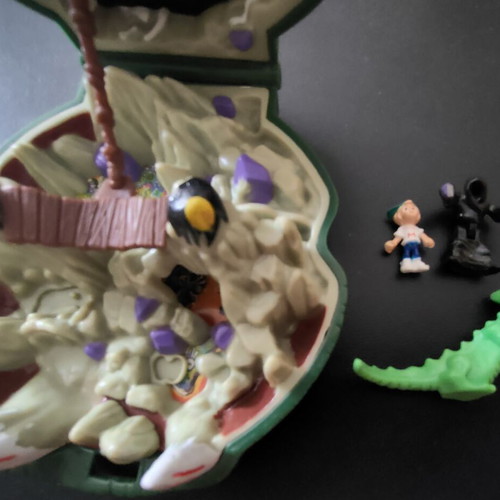 Mighty Max Doom Dragon Zone playset vintage, like new