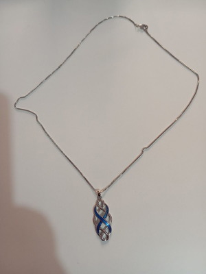 Necklace like new