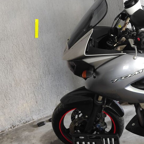 Givi windshield 40cm for TDM 900 like new, slightly tinted