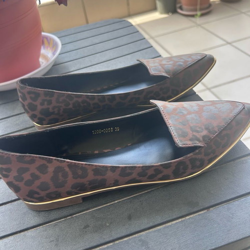 Axel Leopard Ballerinas New with Gold Trim