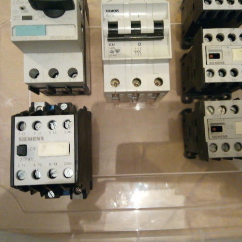 Siemens motor relays and switches used, functional