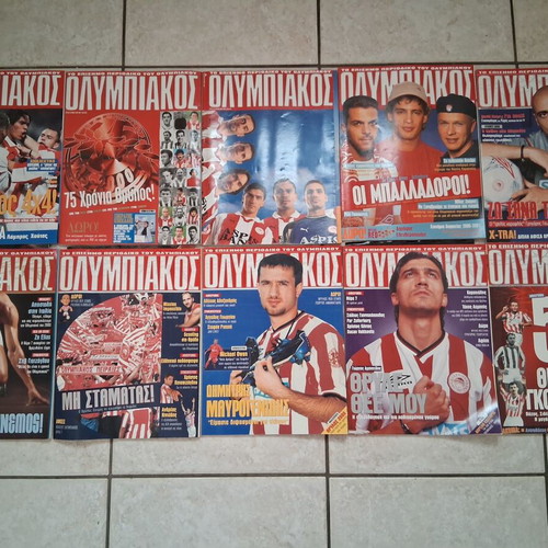 Olympiakos official magazine used, issues 2-78 missing 1,53,54