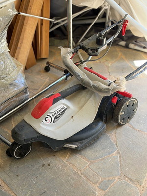 Lawn mower almost unused