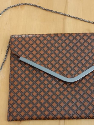 Axel brown envelope bag like new