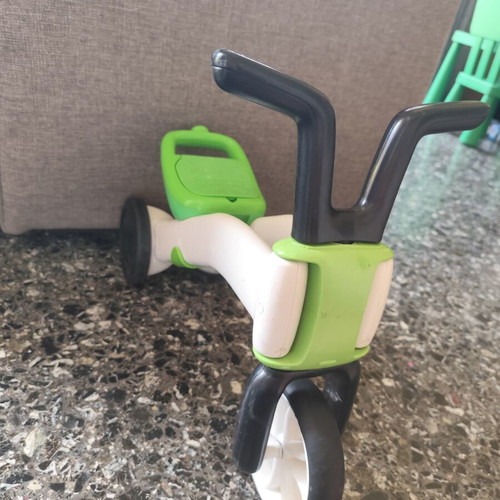 Chillafish balance bike used, green for toddlers