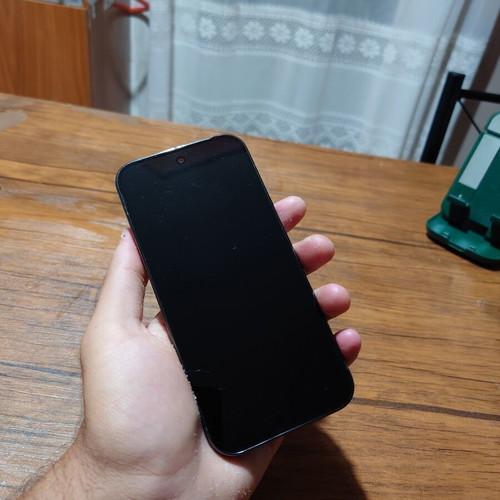 Google Pixel 9 Pro smartphone 128GB 16GB RAM with Spigen case