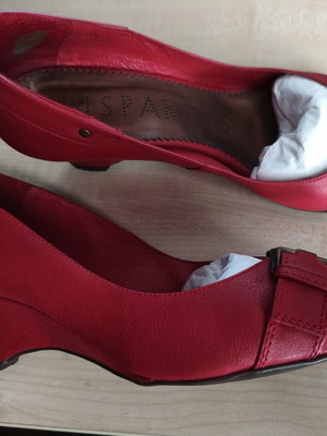 Hispanitas red pumps size 39 used