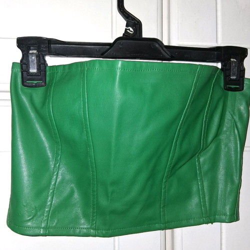 Strapless top in green faux leather like new