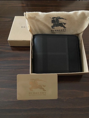 Burberry πορτοφόλι
