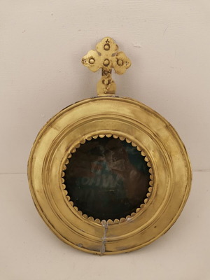 Stefanothiki used decorative item