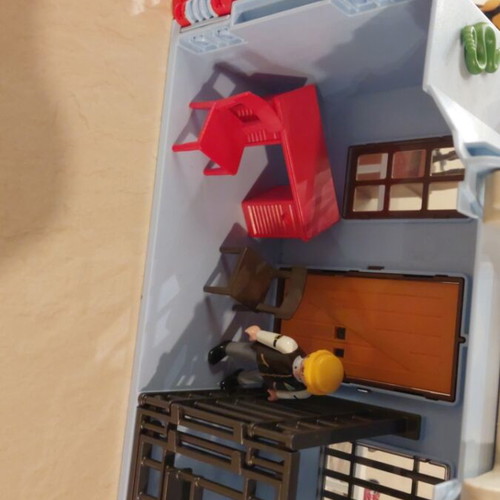 Playmobil sheriff and bank like new, missing 2 figures