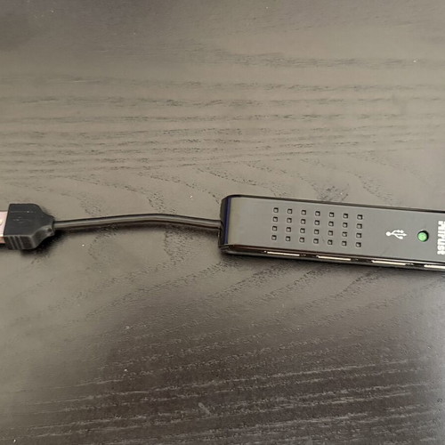 Trust USB hub like new with 4 USB 2 ports for peripherals